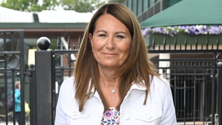 Dvojitý denimový vzhled Carole Middleton je neuvěřitelně elegantní