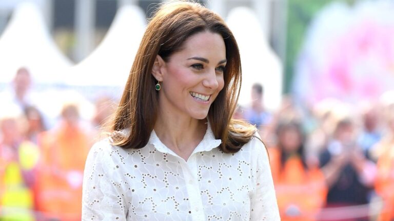 Vzhled Kate Middleton Chelsea Flower Show 2019 byl nadčasový